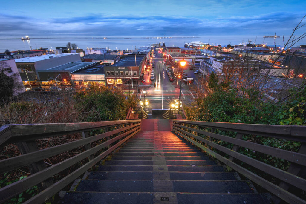 Port Angeles, a cool area with beaches near olympic national park