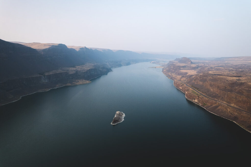 An aerial image of the vastness of Lake Lenore in Washington.