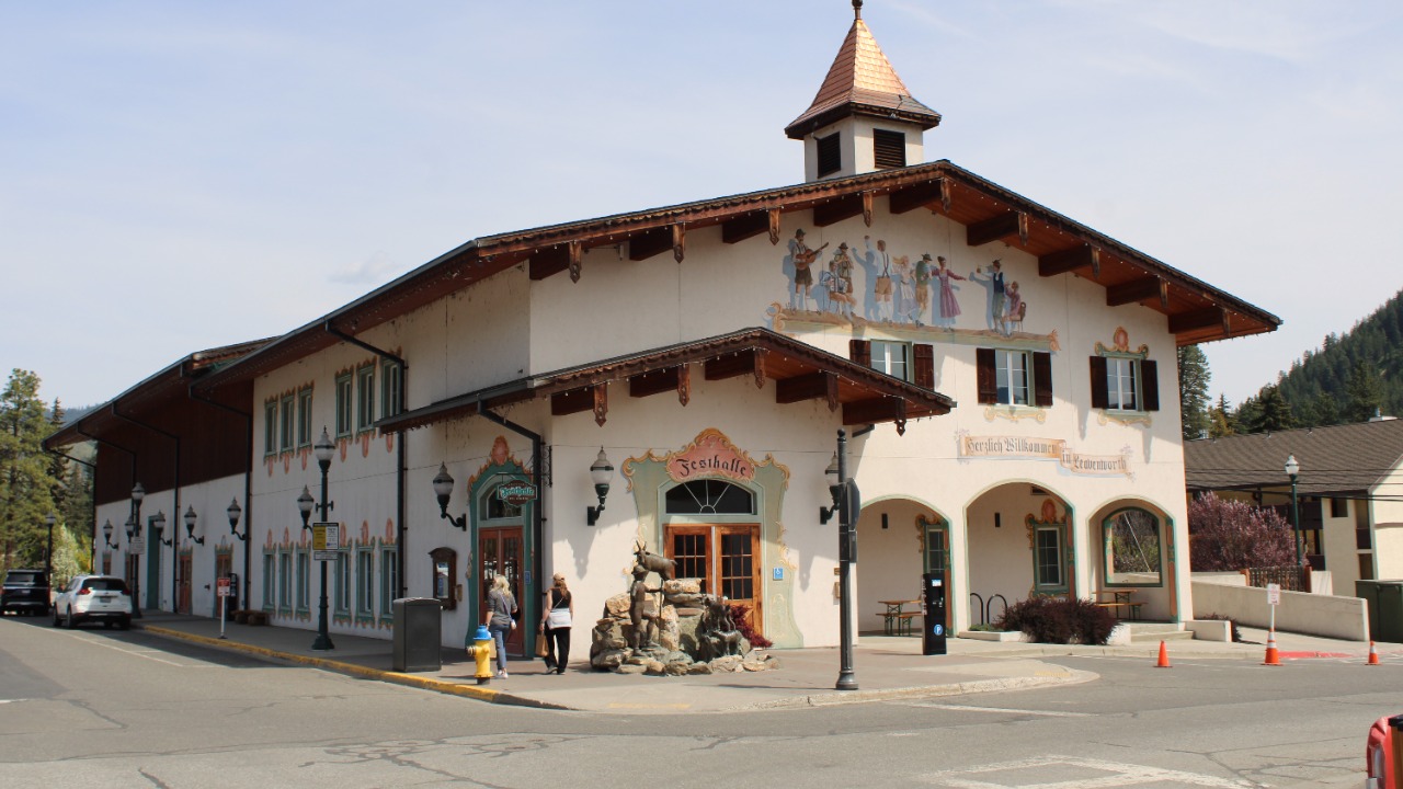 Leavenworth’s festhalle